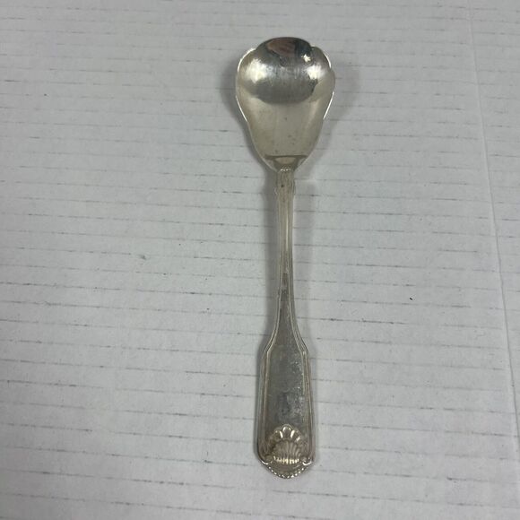 Oneida COMMUNITY SILVER SHELL Silverplate Sugar Spoon (1) 6 Inches - Picture 5 of 7